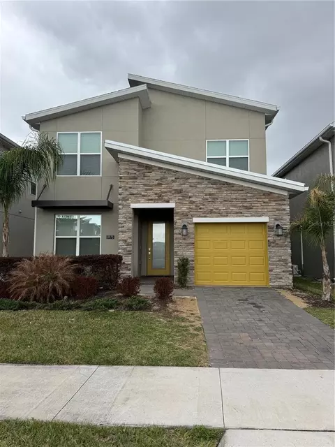 8973 Play Through Dr, Davenport, FL 33896