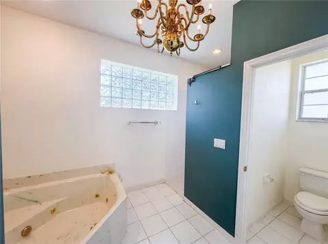 Bath - 3608 Creekside Dr, Sebring, FL 33875 photo 2 of 3