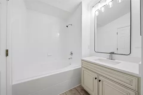 Bath - 8821 Danforth Dr, Windermere, FL 34786 photo 3 of 5