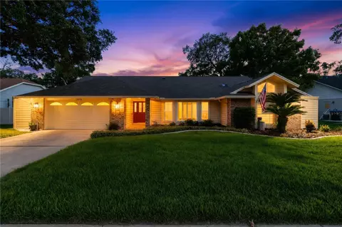 2418 Sweetwater Cc Place Dr, Apopka, FL 32712