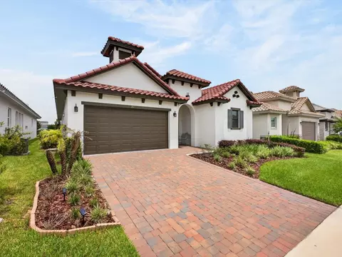 Exterior - 268 Hampton Loop, Davenport, FL 33837 photo 2 of 5