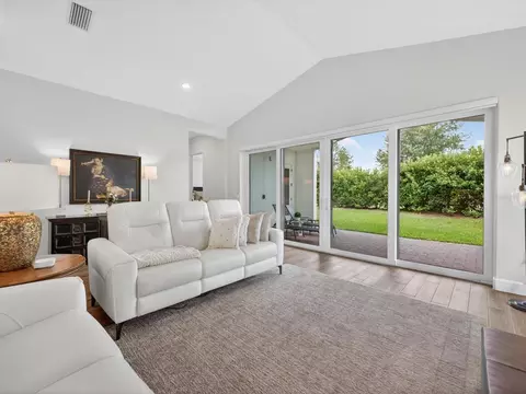Living - 268 Hampton Loop, Davenport, FL 33837 photo 3 of 4