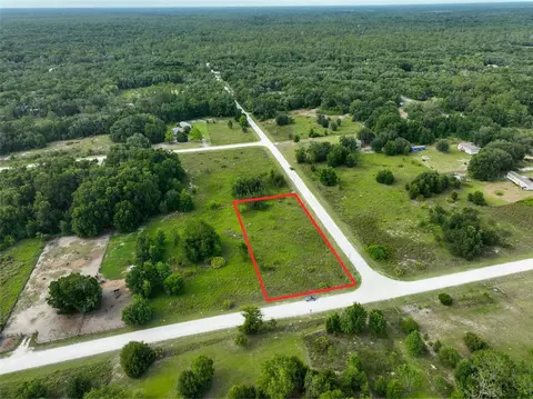 9017 Split Stone Dr, Webster, FL 33597 photo 2