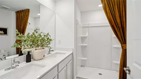 Bath - 3035 Grey Moss Dr, Saint Cloud, FL 34773 photo 1 of 3