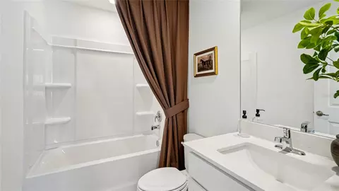 Bath - 3035 Grey Moss Dr, Saint Cloud, FL 34773 photo 2 of 3