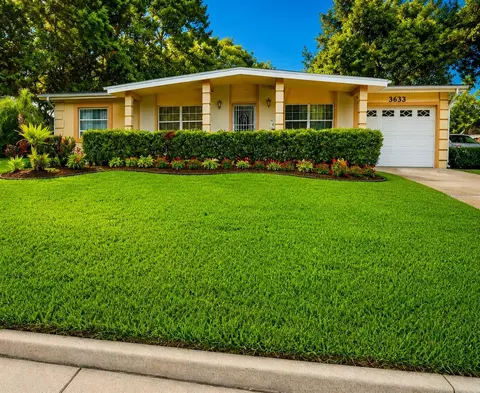 3633 Ranchwood Rd, Orlando, FL 32808