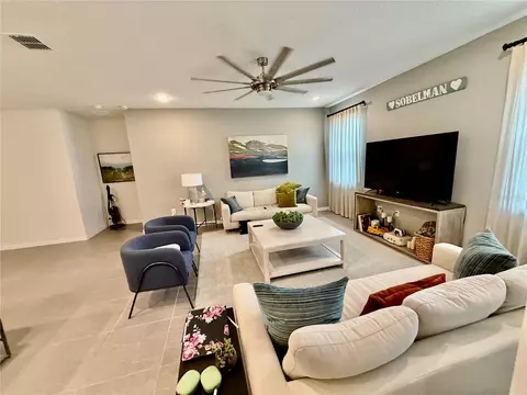 Living - 4029 Mayhill Loop, Eustis, FL 32736 photo 1 of 2