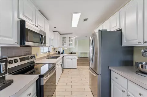 2473 Independence Ln, Saint Cloud, FL 34772 photo 9