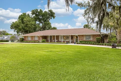 900 N Citrus Ave, Howey In The Hills, FL 34737