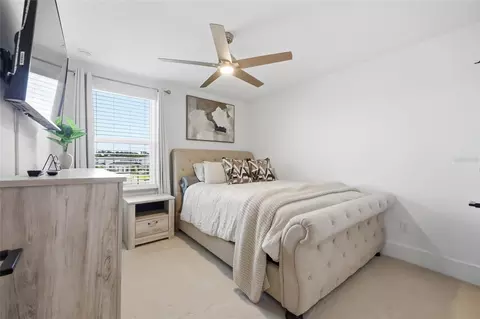 Bedroom - 1663 Crowncrest Dr, Apopka, FL 32703 photo 5 of 6