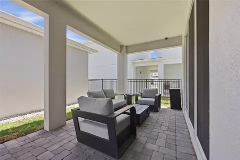 Exterior - 1663 Crowncrest Dr, Apopka, FL 32703 photo 6 of 6