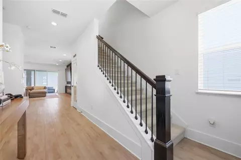 Entry Way - 1663 Crowncrest Dr, Apopka, FL 32703 photo 3 of 6