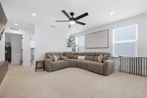 Entry Way - 1663 Crowncrest Dr, Apopka, FL 32703 photo 5 of 6