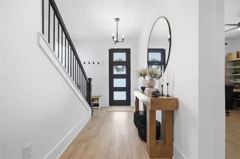 Entry Way - 1663 Crowncrest Dr, Apopka, FL 32703 photo 1 of 6