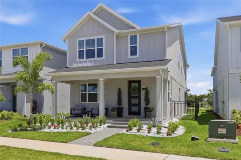 Exterior - 1663 Crowncrest Dr, Apopka, FL 32703 photo 2 of 6