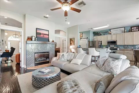 Living - 995 Garrison Dr, Saint Augustine, FL 32092 photo 3 of 4