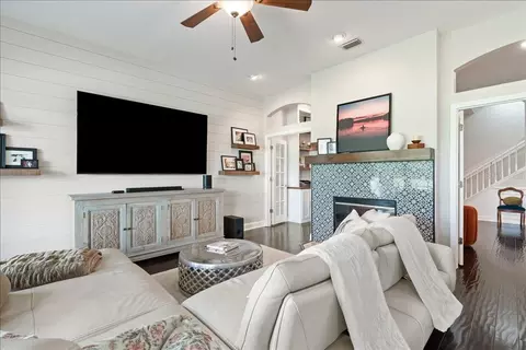 Living - 995 Garrison Dr, Saint Augustine, FL 32092 photo 4 of 4