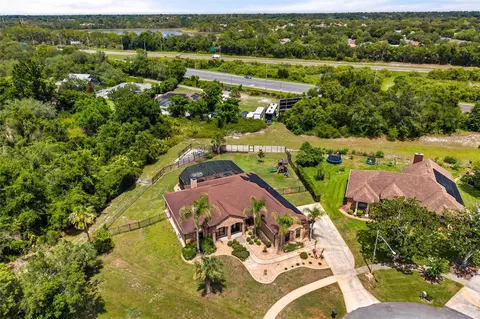 660 Moss Point Cove Ct, Debary, FL 32713