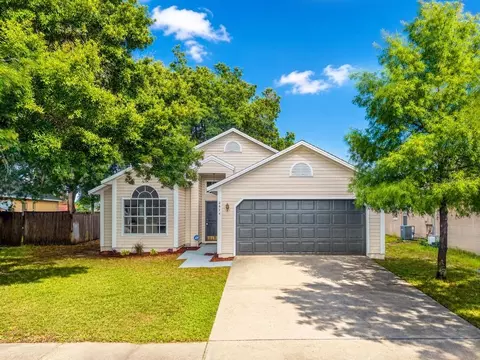 2674 Newbolt Dr, Orlando, FL 32817