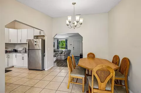 Dining - 18 Spring Radl, Ocala, FL 34472 photo 1 of 2