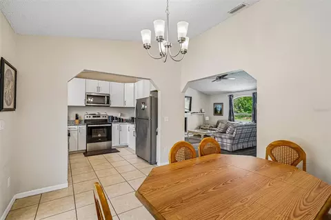 Dining - 18 Spring Radl, Ocala, FL 34472 photo 2 of 2