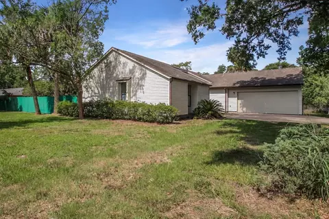 3020 Division St, Oviedo, FL 32765