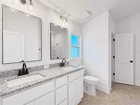 Bath - 7648 Bent Tree Loop, Saint Cloud, FL 34771 photo 1 of 3