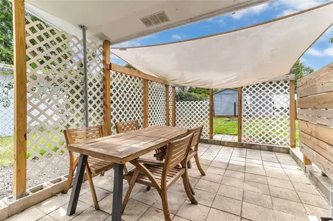 Exterior - 855 Pearl Dr, Mount Dora, FL 32757 photo 3 of 7