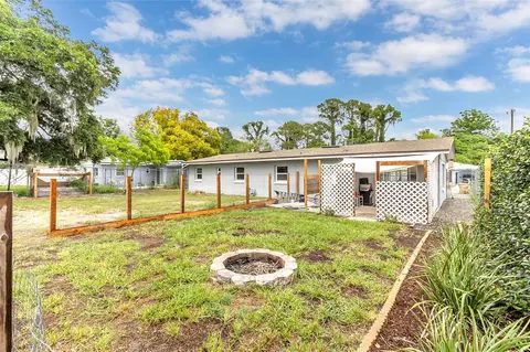 Exterior - 855 Pearl Dr, Mount Dora, FL 32757 photo 4 of 7