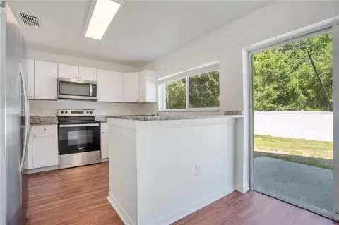 Kitchen - 10225 Summerview Cir, Riverview, FL 33578 photo 1 of 3