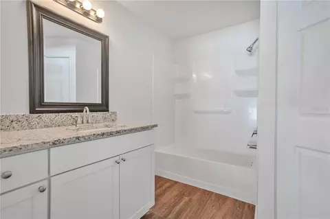 Bath - 10225 Summerview Cir, Riverview, FL 33578 photo 1 of 2
