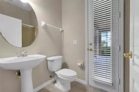 Bath - 6601 Duncaster St, Windermere, FL 34786 photo 4 of 6