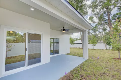 Exterior - 1316 E 9th Ave, Mount Dora, FL 32757 photo 4 of 6