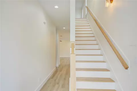 Entry Way - 1316 E 9th Ave, Mount Dora, FL 32757 photo 1 of 5