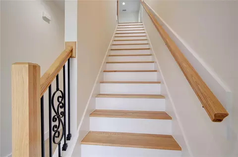 Entry Way - 1316 E 9th Ave, Mount Dora, FL 32757 photo 2 of 5