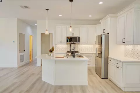 Kitchen - 1316 E 9th Ave, Mount Dora, FL 32757 photo 1 of 11