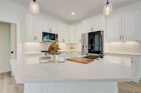 Kitchen - 1316 E 9th Ave, Mount Dora, FL 32757 photo 3 of 11