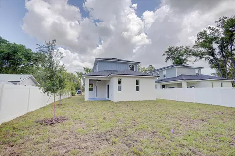 Exterior - 1316 E 9th Ave, Mount Dora, FL 32757 photo 5 of 6