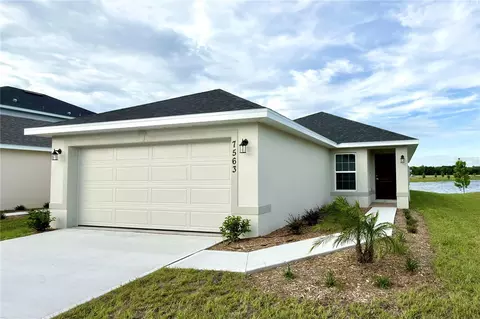 Exterior - 7563 Bent Tree Loop, Saint Cloud, FL 34771 photo 2 of 5