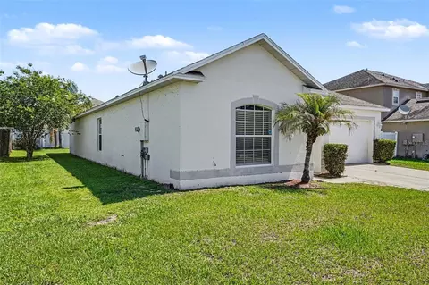 Exterior - 1761 Eagle Pines Cir, Eagle Lake, FL 33839 photo 2 of 3