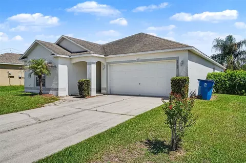 Exterior - 1761 Eagle Pines Cir, Eagle Lake, FL 33839 photo 3 of 3