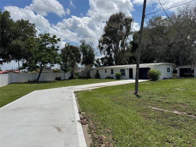 2121 Greenway Dr, Winter Haven, FL 33881