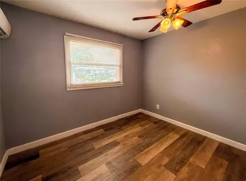 Bedroom - 880 Emerald Dr, Mount Dora, FL 32757 photo 4 of 8