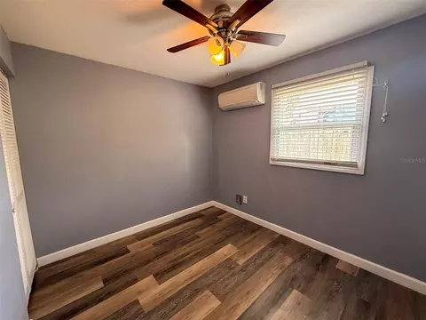 Bedroom - 880 Emerald Dr, Mount Dora, FL 32757 photo 7 of 8