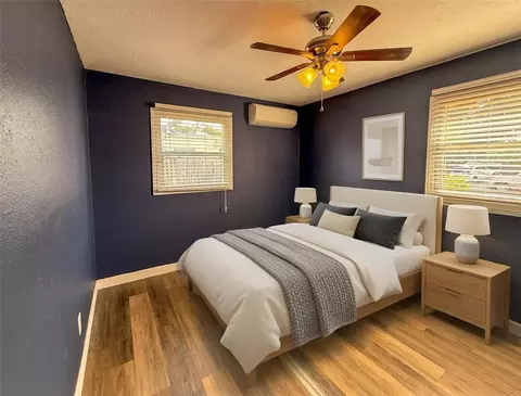 Bedroom - 880 Emerald Dr, Mount Dora, FL 32757 photo 5 of 8