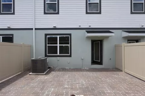 Exterior - 1417 Hyde St, Saint Cloud, FL 34771 photo 2 of 3