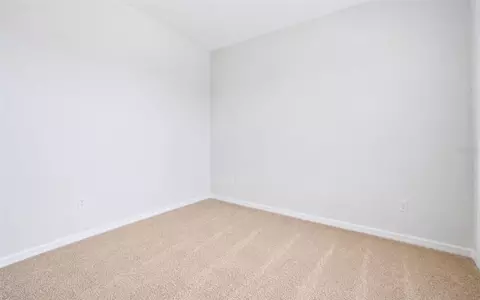 Bedroom - 11873 Brighton Knoll Loop, Riverview, FL 33579 photo 6 of 9