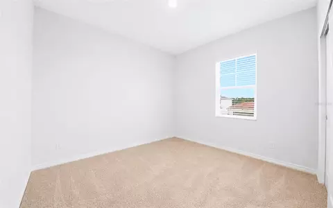 Bedroom - 11873 Brighton Knoll Loop, Riverview, FL 33579 photo 4 of 9