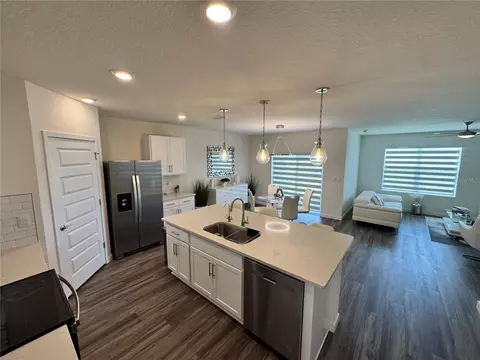 Kitchen - 415 Talisi Loop, Saint Cloud, FL 34771 photo 4 of 7