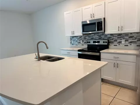 Kitchen - 4461 Arlington Ave, Saint Cloud, FL 34769 photo 2 of 5